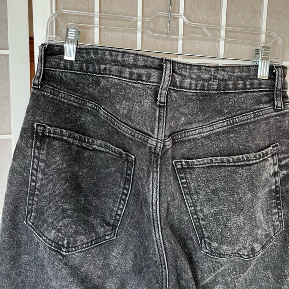 Old Navy high waisted jeans - Picture 8 of 8